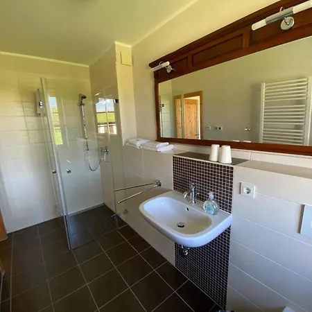 Casa de Férias Zur Bergwiese 5 Sterne Appartementhaus *