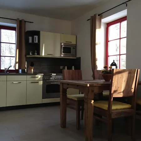 Semesterbostad Zur Bergwiese 5 Sterne Appartementhaus *