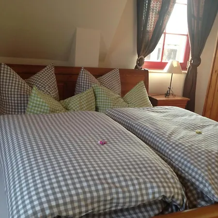 Semesterbostad Zur Bergwiese 5 Sterne Appartementhaus *